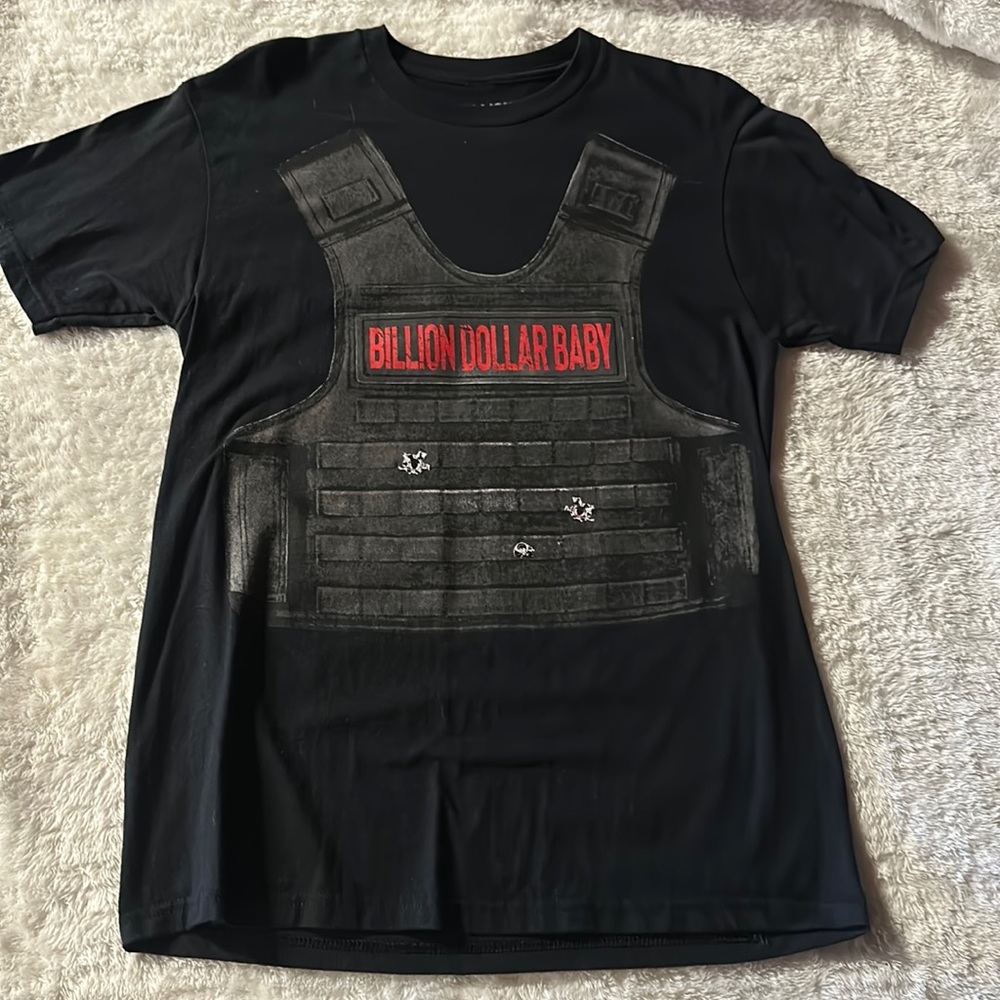 Size medium billion dollar baby shirt